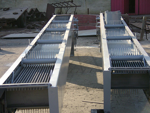 格栅清污机 - 启闭机_手动启闭机_卷扬启闭机_新河县恒光水利机械厂图片2